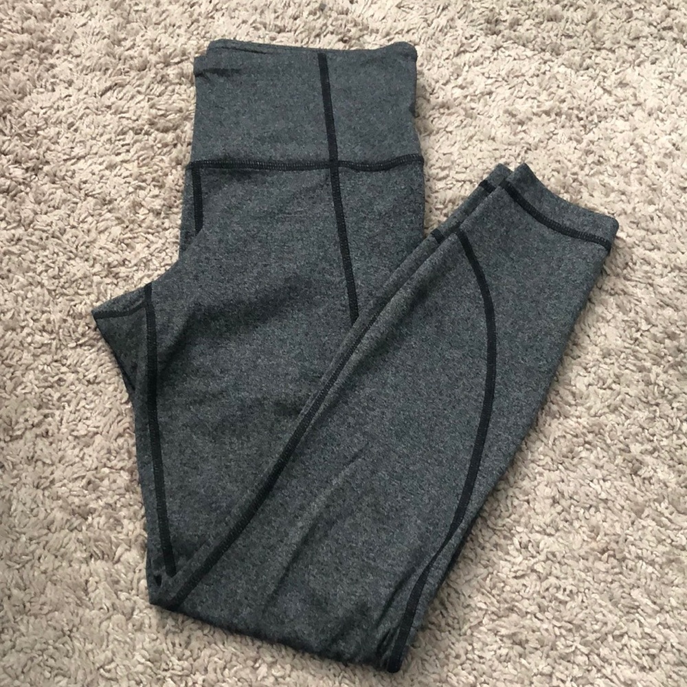 Athleta Salutation 7/8 Leggings